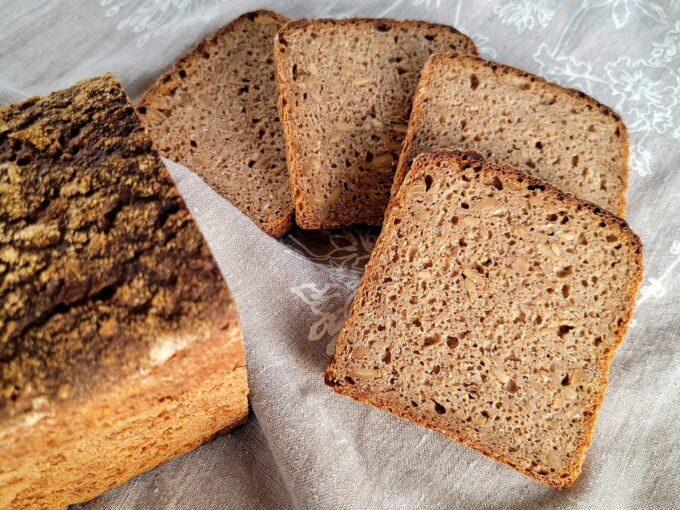 German Vollkornbrot with Rye and Spelt